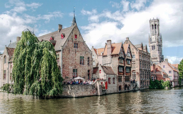khám phá vẻ đẹp lãng mãn của thành phố Bruges 
